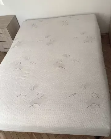 Deep mattress dry cleaning and disinfection with certified and safe agents